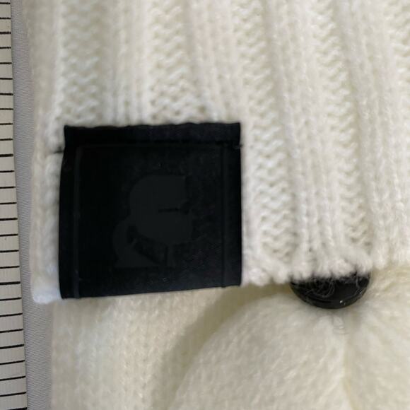 Karl Lagerfeld Paris Mittens Appliqué Flip Top Sunglass Mittens - Picture 5 of 5